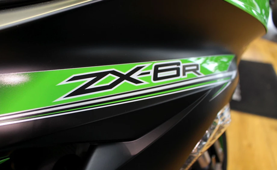 Rebuilt motorbike Kawasaki Ninja ZX-6R 636 Bild 9: Rebuilt motorbike Kawasaki Ninja ZX-6R 636