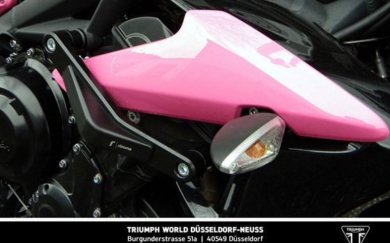 Umgebautes Motorrad Triumph Street Triple 675 R von Mansour Motorradtechnik - Bild 7 Umgebautes Motorrad Triumph Street Triple 675 R von Mansour Motorradtechnik - Bild 7