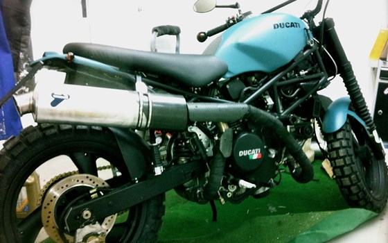 Umgebautes Motorrad Ducati Monster 750 von Treven - Bild 1 Umgebautes Motorrad Ducati Monster 750 von Treven - Bild 1