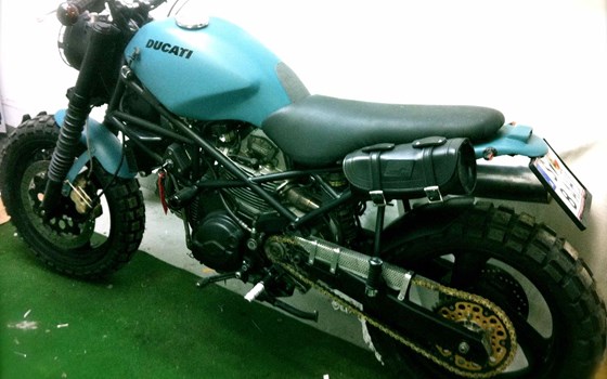 Umgebautes Motorrad Ducati Monster 750 von Treven - Bild 2 Umgebautes Motorrad Ducati Monster 750 von Treven - Bild 2