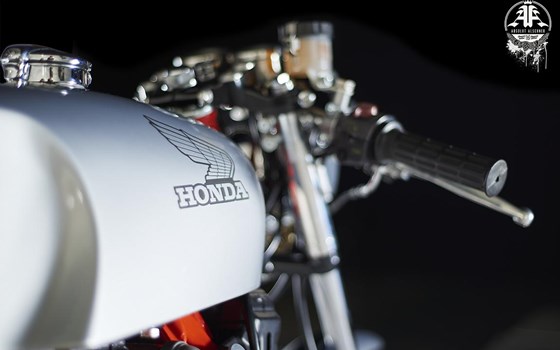 Umgebautes Motorrad Honda CX 500 von rarebear - Bild 7 Umgebautes Motorrad Honda CX 500 von rarebear - Bild 7