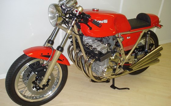 Umgebautes Motorrad Benelli 750 Sei von Motorrad Scheunpflug e.K. - Bild 2 Umgebautes Motorrad Benelli 750 Sei von Motorrad Scheunpflug e.K. - Bild 2