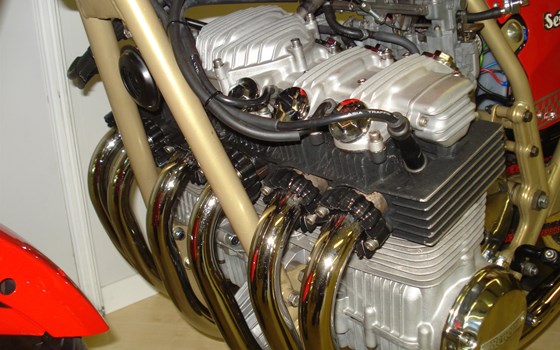 Umgebautes Motorrad Benelli 750 Sei von Motorrad Scheunpflug e.K. - Bild 9 Umgebautes Motorrad Benelli 750 Sei von Motorrad Scheunpflug e.K. - Bild 9
