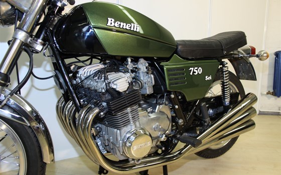 Umgebautes Motorrad Benelli 750 Sei von Motorrad Scheunpflug e.K. - Bild 5 Umgebautes Motorrad Benelli 750 Sei von Motorrad Scheunpflug e.K. - Bild 5