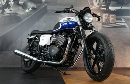 Triumph Bonneville Custom Bike Triumph Bonneville Custom Bike