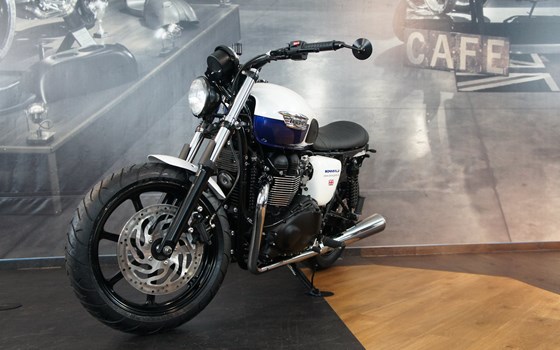Umgebautes Motorrad Triumph Bonneville von Zweiradparadies Denk GmbH & Co. KG - Bild 8 Umgebautes Motorrad Triumph Bonneville von Zweiradparadies Denk GmbH & Co. KG - Bild 8