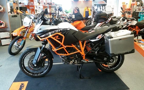 Umgebautes Motorrad KTM 1190 Adventure R von motoroox GmbH - Bild 1 Umgebautes Motorrad KTM 1190 Adventure R von motoroox GmbH - Bild 1