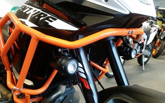 Umgebautes Motorrad KTM 1190 Adventure R von motoroox GmbH - Bild 7 Umgebautes Motorrad KTM 1190 Adventure R von motoroox GmbH - Bild 7