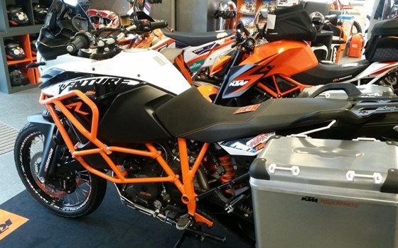 Umgebautes Motorrad KTM 1190 Adventure R von motoroox GmbH - Bild 9 Umgebautes Motorrad KTM 1190 Adventure R von motoroox GmbH - Bild 9