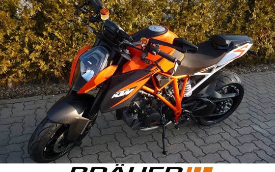 Umgebautes Motorrad KTM 1290 Super Duke R von Bräuer Motorradsport KG - Bild 1 Umgebautes Motorrad KTM 1290 Super Duke R von Bräuer Motorradsport KG - Bild 1