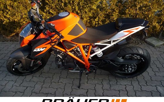 Umgebautes Motorrad KTM 1290 Super Duke R von Bräuer Motorradsport KG - Bild 2 Umgebautes Motorrad KTM 1290 Super Duke R von Bräuer Motorradsport KG - Bild 2