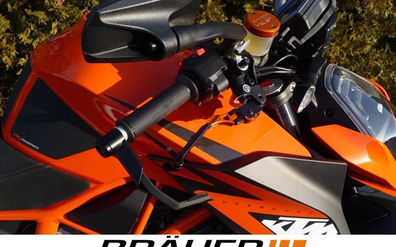 Umgebautes Motorrad KTM 1290 Super Duke R von Bräuer Motorradsport KG - Bild 6 Umgebautes Motorrad KTM 1290 Super Duke R von Bräuer Motorradsport KG - Bild 6