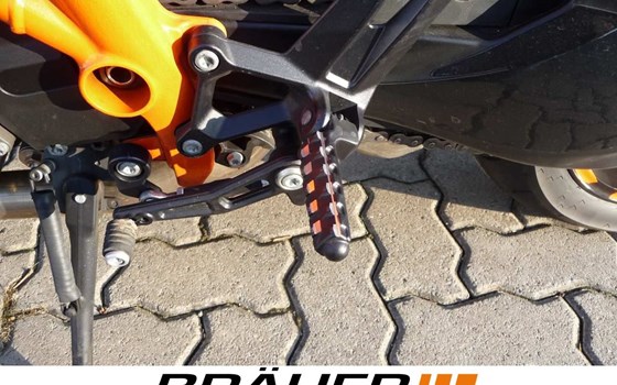 Umgebautes Motorrad KTM 1290 Super Duke R von Bräuer Motorradsport KG - Bild 9 Umgebautes Motorrad KTM 1290 Super Duke R von Bräuer Motorradsport KG - Bild 9