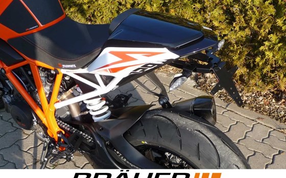 Umgebautes Motorrad KTM 1290 Super Duke R von Bräuer Motorradsport KG - Bild 5 Umgebautes Motorrad KTM 1290 Super Duke R von Bräuer Motorradsport KG - Bild 5