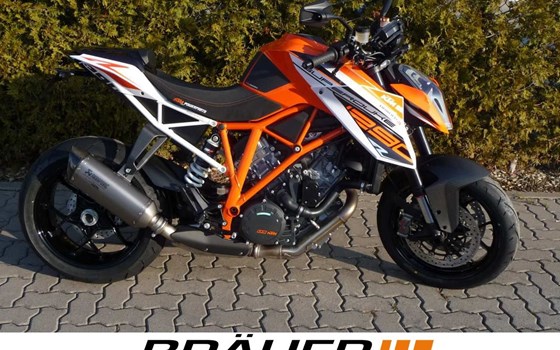 Umgebautes Motorrad KTM 1290 Super Duke R von Bräuer Motorradsport KG - Bild 6 Umgebautes Motorrad KTM 1290 Super Duke R von Bräuer Motorradsport KG - Bild 6