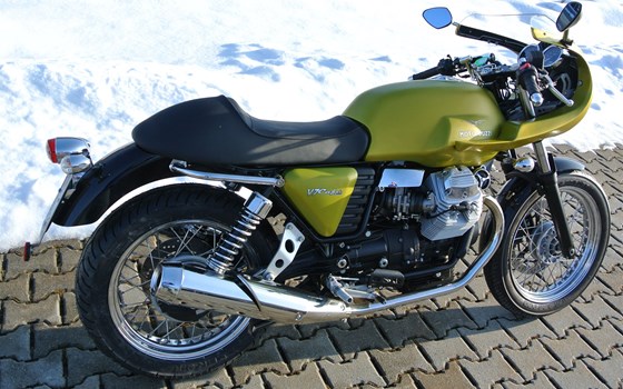 Umgebautes Motorrad Moto Guzzi V7 Café Classic von Suedbike e.K. Inhaber Wolfgang Schustek - Bild 3 Umgebautes Motorrad Moto Guzzi V7 Café Classic von Suedbike e.K. Inhaber Wolfgang Schustek - Bild 3