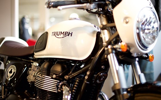 Umgebautes Motorrad Triumph Thruxton Ace von Q-Bike Technik GmbH - Bild 10 Umgebautes Motorrad Triumph Thruxton Ace von Q-Bike Technik GmbH - Bild 10