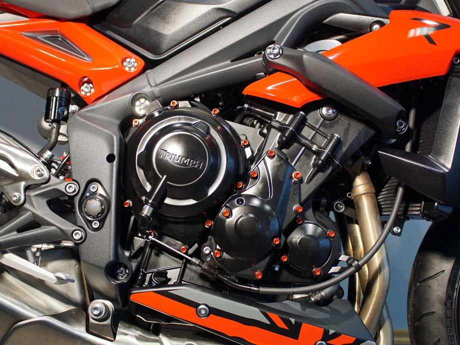 Umbgebautes Motorrad Triumph Street Triple 675 R Bild 3: Umbgebautes Motorrad Triumph Street Triple 675 R