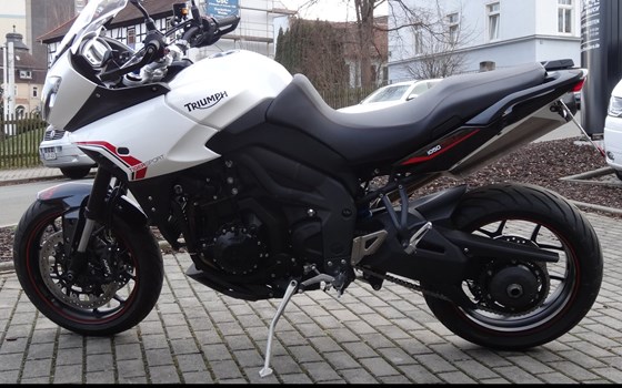 Umgebautes Motorrad Triumph Tiger Sport 1050 von MSG Moto-Shop-Gera TEAM BAUCH OHG - Bild 10 Umgebautes Motorrad Triumph Tiger Sport 1050 von MSG Moto-Shop-Gera TEAM BAUCH OHG - Bild 10