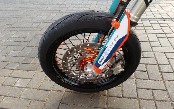 Umgebautes Motorrad KTM 500 EXC von motoroox GmbH - Bild 6 Umgebautes Motorrad KTM 500 EXC von motoroox GmbH - Bild 6