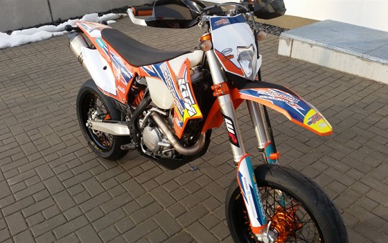 Umgebautes Motorrad KTM 500 EXC von motoroox GmbH - Bild 8 Umgebautes Motorrad KTM 500 EXC von motoroox GmbH - Bild 8