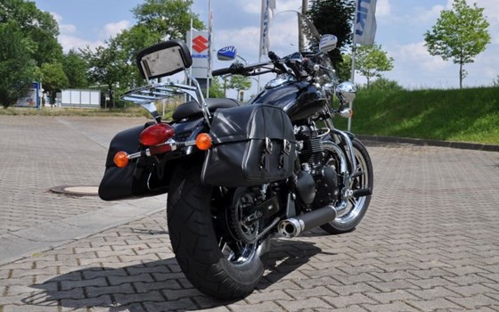 Umgebautes Motorrad Triumph Speedmaster von Zweirad Hermann - Bild 7 Umgebautes Motorrad Triumph Speedmaster von Zweirad Hermann - Bild 7