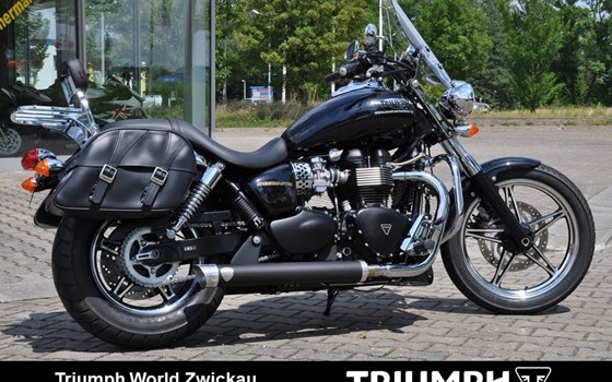 Umgebautes Motorrad Triumph Speedmaster von Zweirad Hermann - Bild 9 Umgebautes Motorrad Triumph Speedmaster von Zweirad Hermann - Bild 9