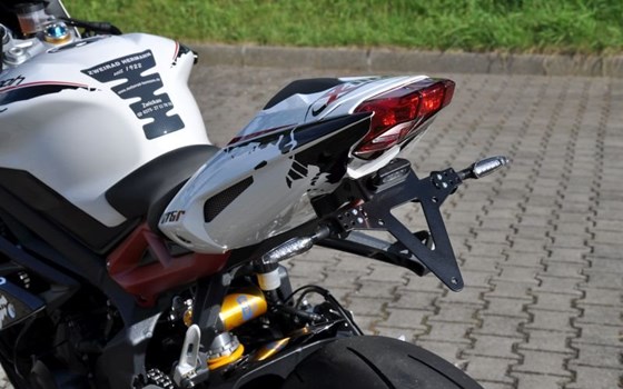Umgebautes Motorrad Triumph Daytona 675 R von Zweirad Hermann - Bild 7 Umgebautes Motorrad Triumph Daytona 675 R von Zweirad Hermann - Bild 7