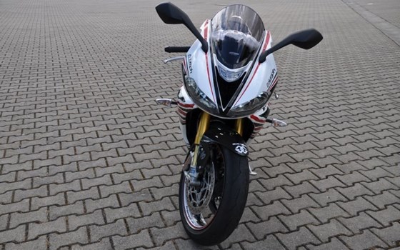 Umgebautes Motorrad Triumph Daytona 675 R von Zweirad Hermann - Bild 2 Umgebautes Motorrad Triumph Daytona 675 R von Zweirad Hermann - Bild 2