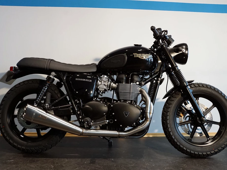 Umbgebautes Motorrad Triumph Bonneville T100 Black Bild 1: Umbgebautes Motorrad Triumph Bonneville T100 Black