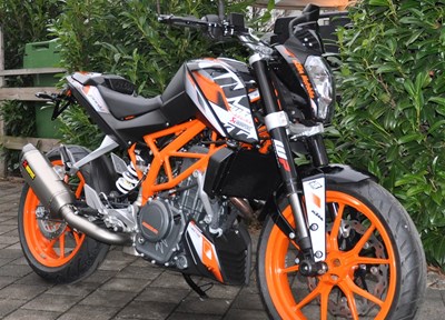 KTM 390 Duke Stark umgebaut