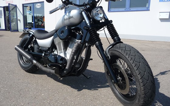 Umgebautes Motorrad Suzuki VS 1400 GLP Intruder von Biker Stable GmbH & Co. KG - Bild 4 Umgebautes Motorrad Suzuki VS 1400 GLP Intruder von Biker Stable GmbH & Co. KG - Bild 4