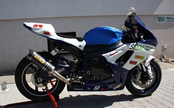 Umgebautes Motorrad Suzuki GSX-R 750 von GSN Motorraeder - Bild 10 Umgebautes Motorrad Suzuki GSX-R 750 von GSN Motorraeder - Bild 10