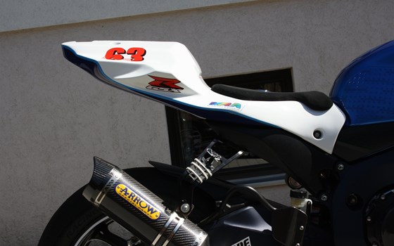 Umgebautes Motorrad Suzuki GSX-R 750 von GSN Motorraeder - Bild 2 Umgebautes Motorrad Suzuki GSX-R 750 von GSN Motorraeder - Bild 2