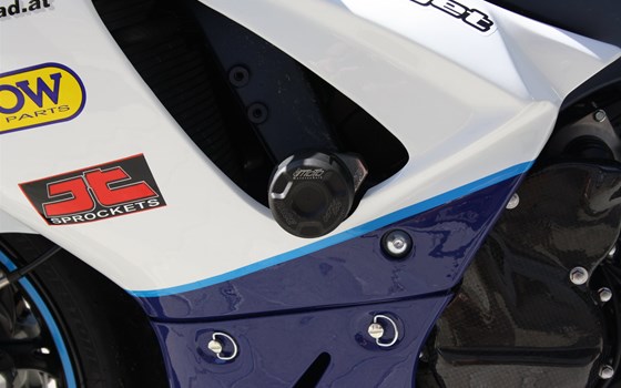 Umgebautes Motorrad Suzuki GSX-R 750 von GSN Motorraeder - Bild 6 Umgebautes Motorrad Suzuki GSX-R 750 von GSN Motorraeder - Bild 6