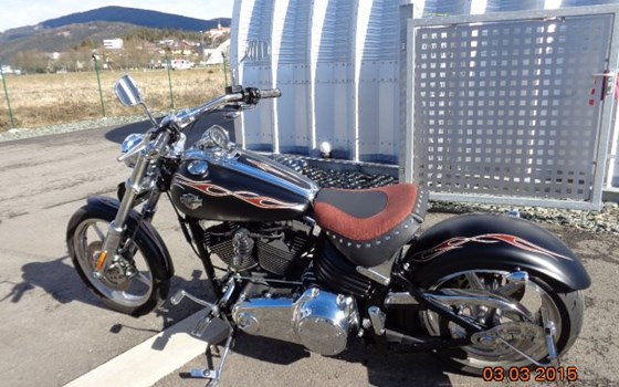 Umgebautes Motorrad Harley-Davidson Softtail Rocker C FXCWC von Berni´s Biker Bude - Bild 7 Umgebautes Motorrad Harley-Davidson Softtail Rocker C FXCWC von Berni´s Biker Bude - Bild 7