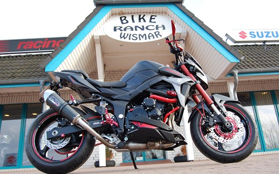 Umgebautes Motorrad Suzuki GSR 750 von Bike Ranch Wismar GmbH & Co. KG - Bild 1 Umgebautes Motorrad Suzuki GSR 750 von Bike Ranch Wismar GmbH & Co. KG - Bild 1