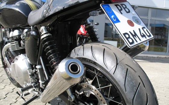 Umgebautes Motorrad Triumph Thruxton von Becker-Tiemann Motorrad GmbH & Co. KG - Bild 4 Umgebautes Motorrad Triumph Thruxton von Becker-Tiemann Motorrad GmbH & Co. KG - Bild 4