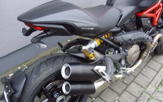 Umgebautes Motorrad Ducati Monster 1200 S von 2Rad-Tech - Bild 4 Umgebautes Motorrad Ducati Monster 1200 S von 2Rad-Tech - Bild 4