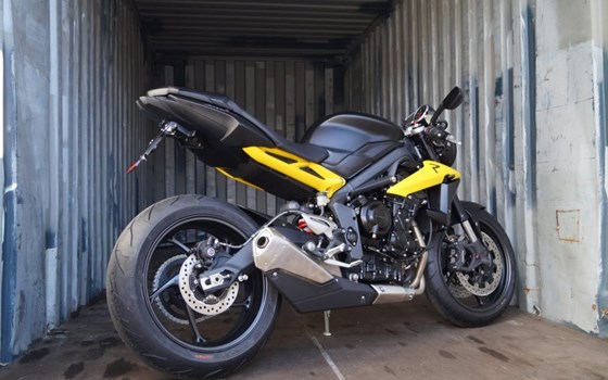 Umgebautes Motorrad Triumph Street Triple 675 R von Q-Bike Technik GmbH - Bild 5 Umgebautes Motorrad Triumph Street Triple 675 R von Q-Bike Technik GmbH - Bild 5