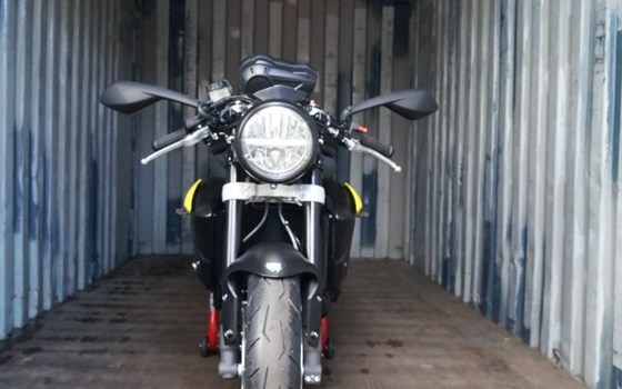 Umgebautes Motorrad Triumph Street Triple 675 R von Q-Bike Technik GmbH - Bild 9 Umgebautes Motorrad Triumph Street Triple 675 R von Q-Bike Technik GmbH - Bild 9
