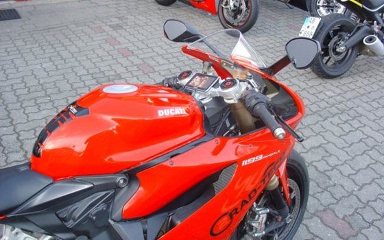 Umgebautes Motorrad Ducati 1199 Panigale von 2Rad-Tech - Bild 3 Umgebautes Motorrad Ducati 1199 Panigale von 2Rad-Tech - Bild 3