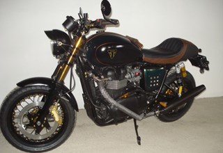 Triumph Bonneville SE Triumph Bonneville SE