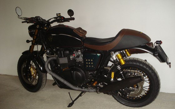 Umgebautes Motorrad Triumph Bonneville SE von christoph gruber - Bild 2 Umgebautes Motorrad Triumph Bonneville SE von christoph gruber - Bild 2