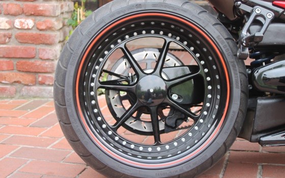 Umgebautes Motorrad Harley-Davidson Night Rod Special VRSCDX von X-Trem Custombikes - Bild 26 Umgebautes Motorrad Harley-Davidson Night Rod Special VRSCDX von X-Trem Custombikes - Bild 26