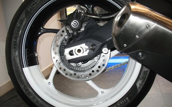 Umgebautes Motorrad Triumph Street Triple von Becker-Tiemann Motorrad GmbH & Co. KG - Bild 9 Umgebautes Motorrad Triumph Street Triple von Becker-Tiemann Motorrad GmbH & Co. KG - Bild 9