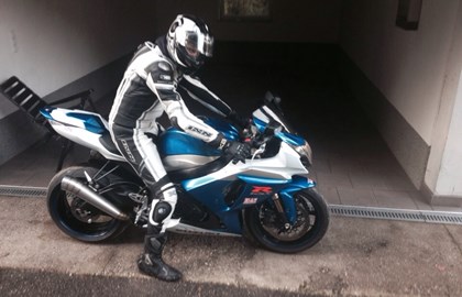 Suzuki GSX-R 1000 Custom Bike Suzuki GSX-R 1000 Custom Bike