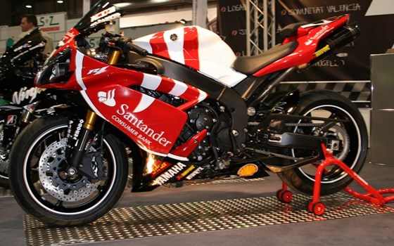 Umgebautes Motorrad Yamaha R1 von Motorland Motorrad GmbH - Bild 8 Umgebautes Motorrad Yamaha R1 von Motorland Motorrad GmbH - Bild 8