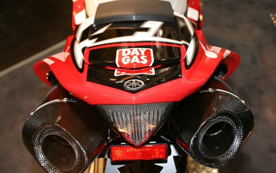 Umgebautes Motorrad Yamaha R1 von Motorland Motorrad GmbH - Bild 9 Umgebautes Motorrad Yamaha R1 von Motorland Motorrad GmbH - Bild 9