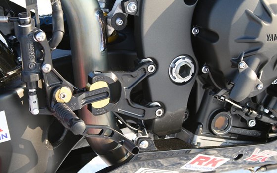 Umgebautes Motorrad Yamaha R1 von Motorland Motorrad GmbH - Bild 6 Umgebautes Motorrad Yamaha R1 von Motorland Motorrad GmbH - Bild 6